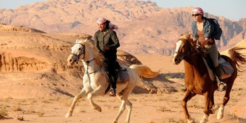 Book Horse Riding Trips in Hurghada Now
