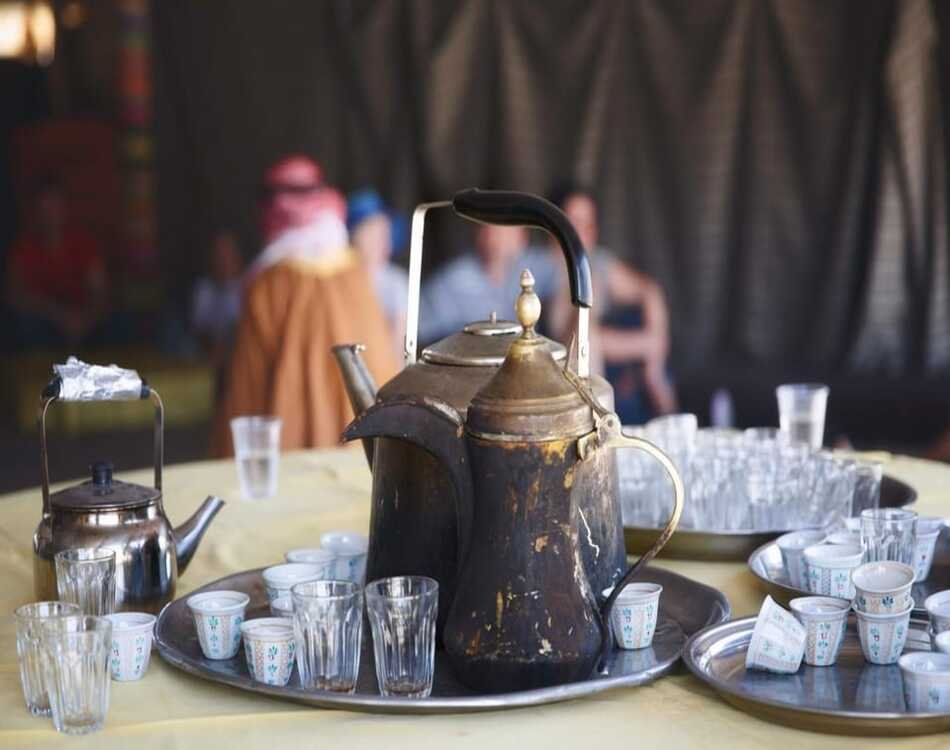 Join a 3-hour safari with dinner and exciting entertainment